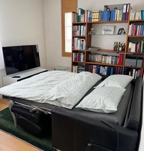 Modern Flat With View Appartement